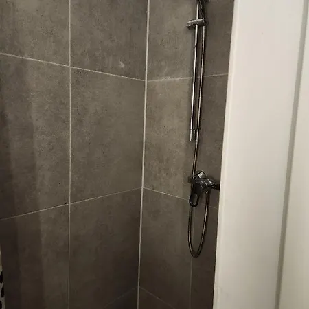 דירה Deluxe Apartement Numero 11 *