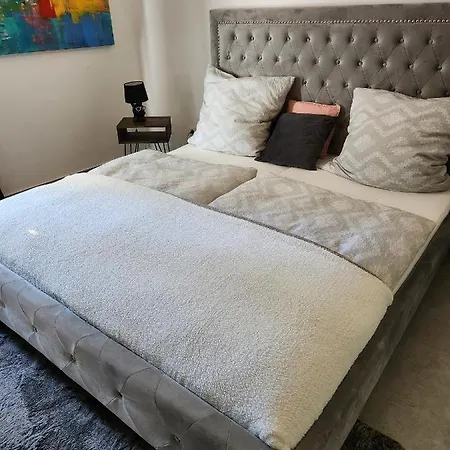 Deluxe Apartement Numero 11